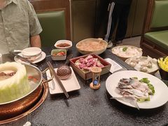 -得意咚瓜·顺德鱼生·冬瓜火锅(深圳首店)