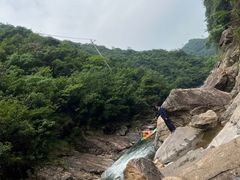 -安吉龙王山峡谷漂流