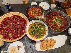 -万重锦·人文川菜馆(骡马市店)