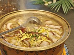 菊花炉肉锅-四世同堂·京菜·烤鸭(双井店)