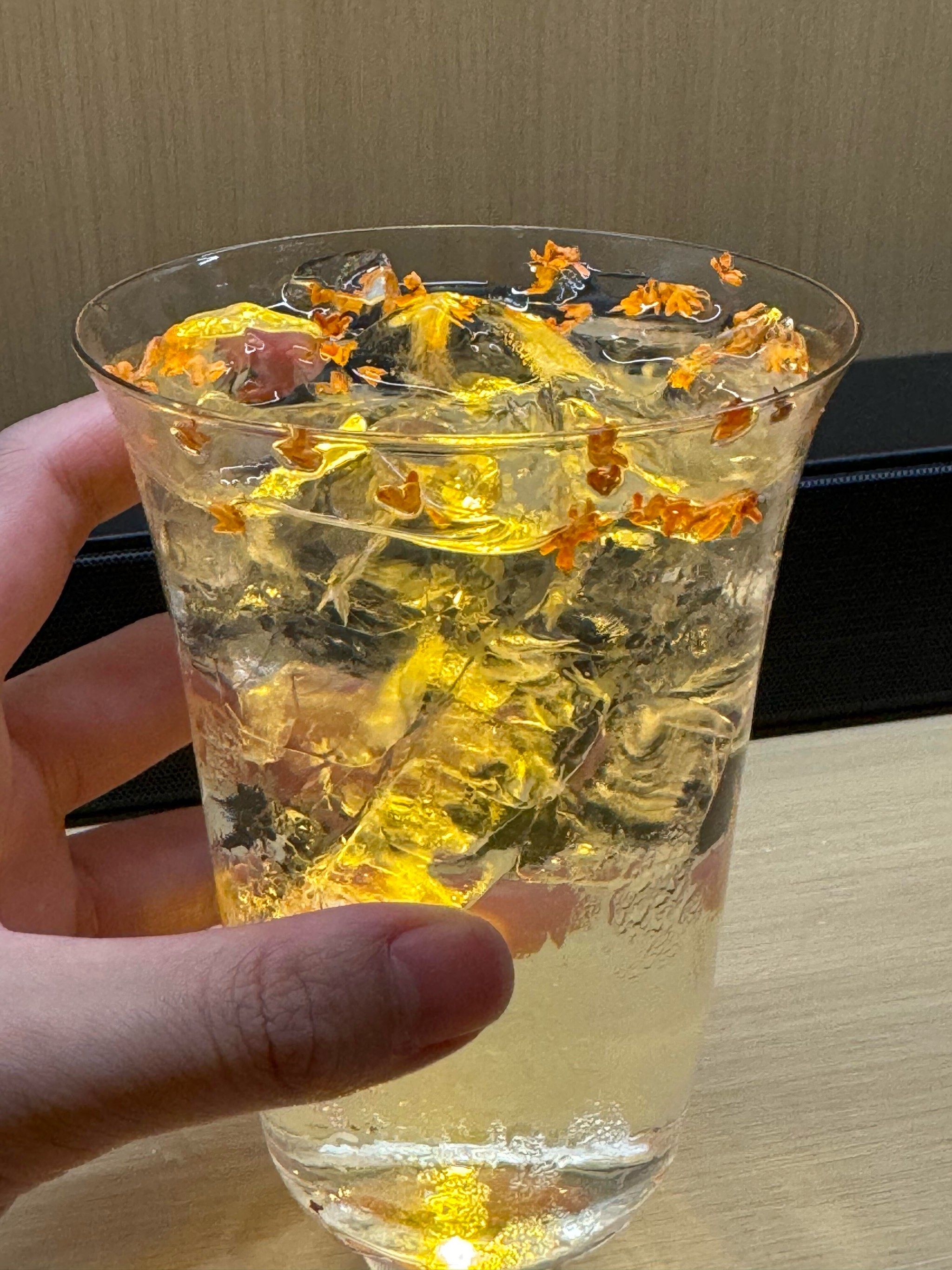 秋天的第一杯桂花调酒