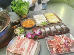 -围炉肉舍丹东海鲜烤肉·烤活鳗(步行街店)