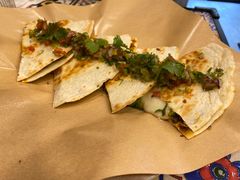 -LESCEDARS Brasserie Bistro香柏树