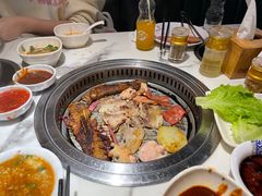 -欢乐时光烤肉火锅自助(龙岩新罗万达店)