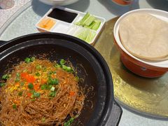 -阿瓦山寨·湘菜现炒·剁椒鱼头王(咸阳总店)
