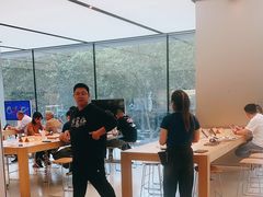-Apple零售店(玄武湖店)