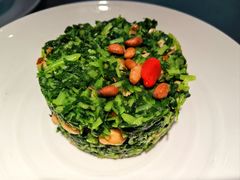 松子马兰头-晓淮山·扬州早茶·淮扬菜(龙阳广场店)