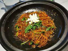 砂锅粉丝煲-费大厨辣椒炒肉(高铁吾悦广场店)