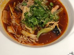 -成都你六姐·牛肉冒菜(城市集市合生汇店)