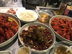 -龙巢盱眙龙虾·牛蛙·烧烤宵夜(八卦岭店)