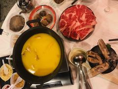 -鲜入围煮花胶鸡海鲜火锅