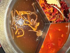 -廖掌柜·重庆鲜货火锅(上海首店)