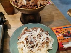 -毛肚向右·川渝毛肚王(经开永旺店)