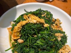 -黄泥岗·地道湖北菜(奥特莱斯店)