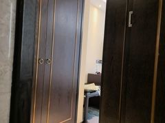 -广东大厦酒店(广州北京路步行街纪念堂地铁站店)