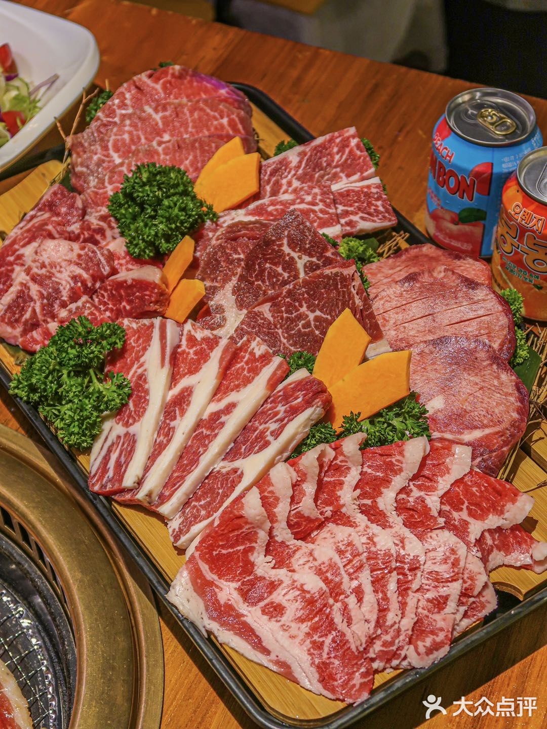  重庆‼️大碗果酒配烤肉🥩滋滋冒油！宝藏韩料店