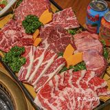  重庆‼️大碗果酒配烤肉🥩滋滋冒油！宝藏韩料店