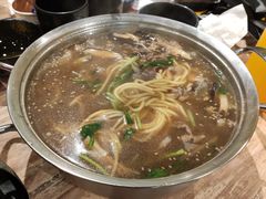 权金城特色火锅面-权金城(龙旗店)