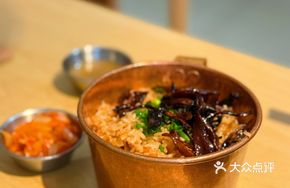 Nuodeng Ham and Potato Copper Pot Rice