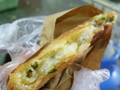葱油饼-广慈小吃铺沪味佳饭堂