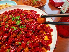 -有红鸡毛店·川菜(建设路店)