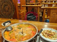 -亮欢寨酸汤鱼(沙冲路店)