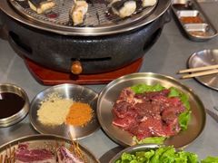 -围炉肉舍丹东海鲜烤肉·烤活鳗(步行街店)