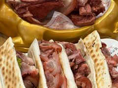 -乔家小院•本地小海鲜•非遗驴肉(万年泉路店)