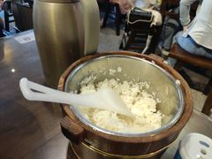 -富正毅三下锅·湘西韵味(天门山索道店)