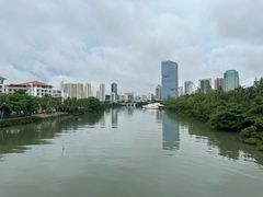 -万绿园