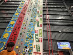-极限PLAY运动娱乐新世界·团建派对潮玩休闲馆·室内蹦极高空游乐园