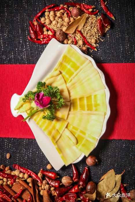 锦城大院火锅(彭州店)笋片王图片 - 第1张