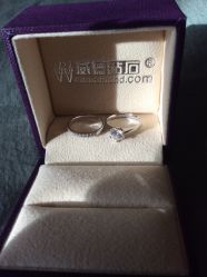 -威德钻石-克拉钻大本营(南京东路店)