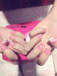 -爱美睫美甲会馆