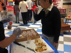 -85度C(生甜甜圈研究工坊·上海局门店)
