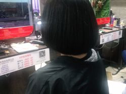 -阿兵荣辉美容理发有限公司