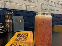 莓莓酪酪-机器人火炉披萨