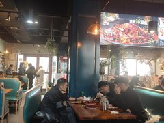 大堂-柴窝堡22号辣子鸡·传承新疆菜