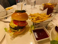 -WOLFGANG PUCK KITCHEN & BAR(迪士尼小镇店)