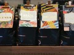 -星巴克臻选(上海虹桥新天地三店)