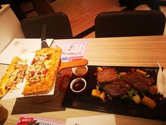 -必胜客(东大桥店)