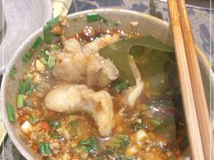 -肖肖酸萝卜鱼火锅(总店)