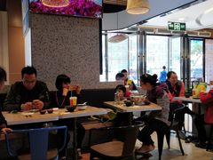 大堂-云味馆米线(红花湖店)