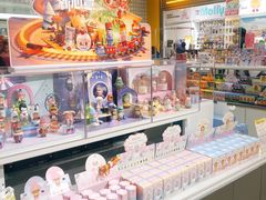 -泡泡玛特POPMART(上海环球港店)