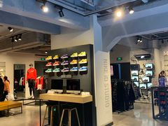 -NIKE品牌体验店(南京东路店)