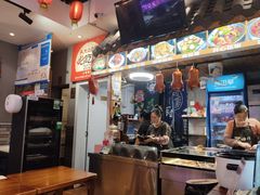 -爆炸头阿姨小四川正宗川味小吃(无任何分店)