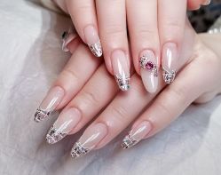 -沫儿·美甲美睫·半永久·皮肤管理