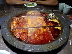 -红九格老火锅(三峡广场店)