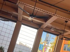 -城市大道红炉披萨烘焙坊