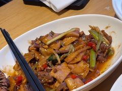 -关东小磨东北菜(上海长风大悦城店)